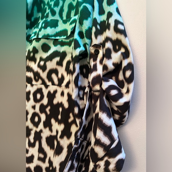 Calvin Klein Teal & Black Leopard Ombré Blouse buttoned Sleeve - Picture 7 of 9